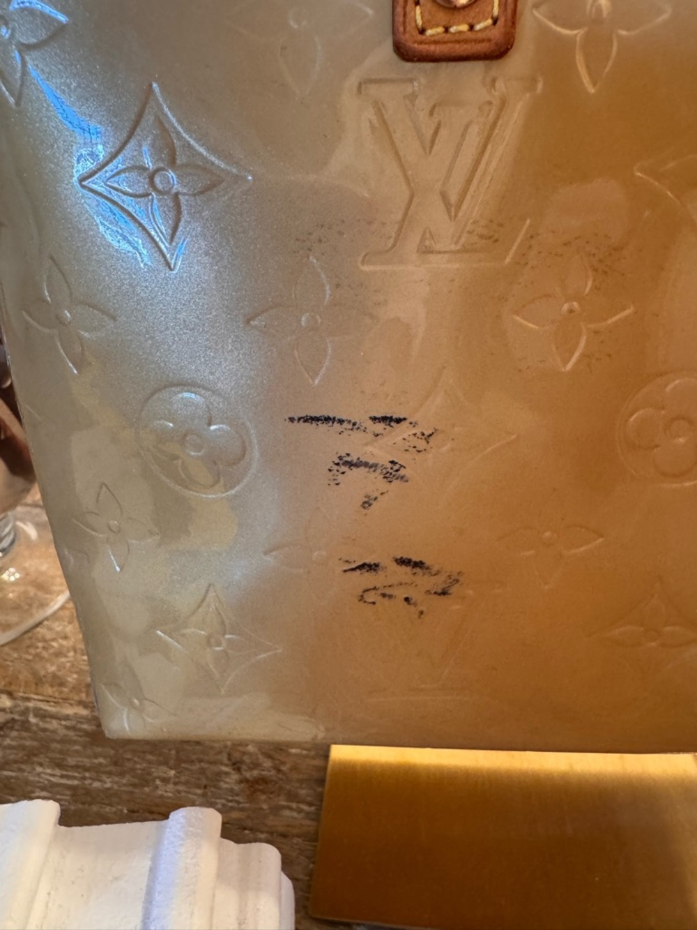 Louis Vuitton Monogram Vernis Patent Leather - Picture 4 of 16